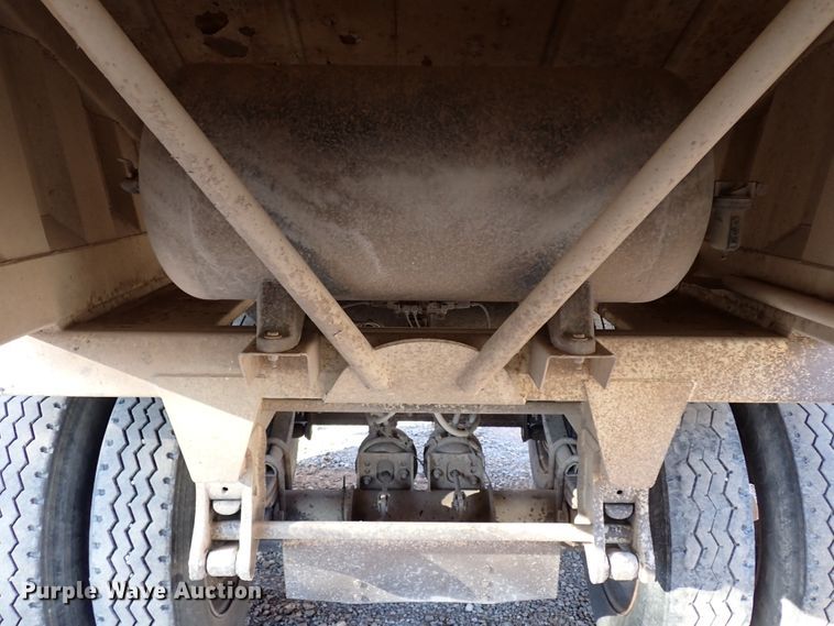 image for item IS9256 2013 CTS BDT-40  bottom dump trailer