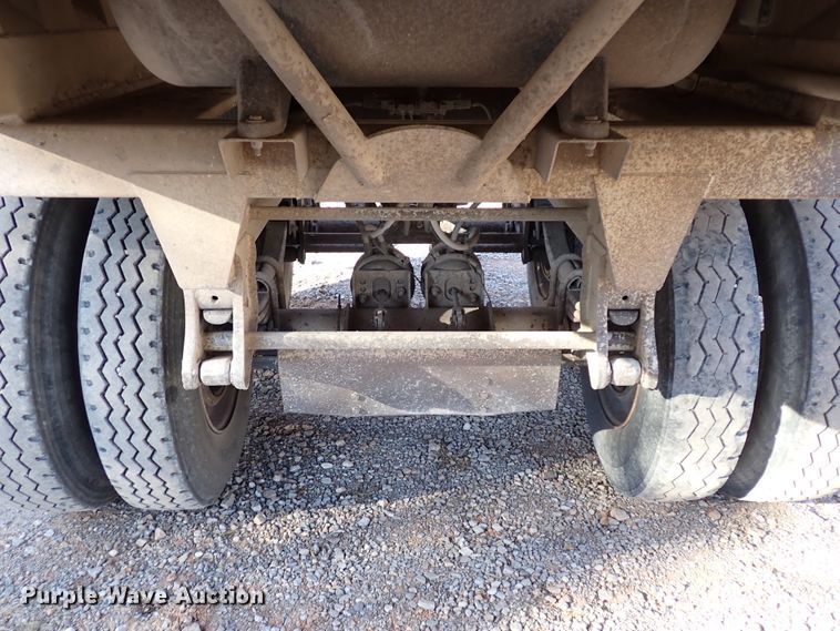 image for item IS9256 2013 CTS BDT-40  bottom dump trailer