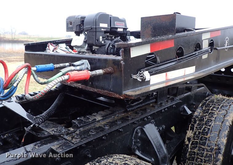 image for item IS9314 1996 Fontaine TA50NGB  lowboy equipment trailer