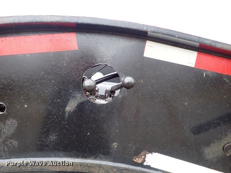 image for item IS9314 1996 Fontaine TA50NGB  lowboy equipment trailer