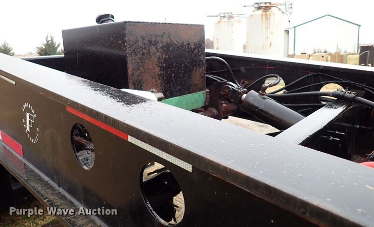 image for item IS9314 1996 Fontaine TA50NGB  lowboy equipment trailer