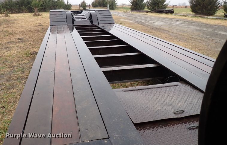 image for item IS9314 1996 Fontaine TA50NGB  lowboy equipment trailer