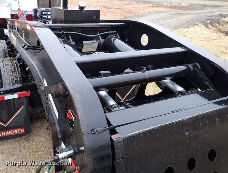 image for item IS9314 1996 Fontaine TA50NGB  lowboy equipment trailer