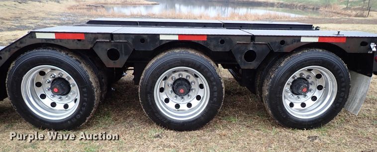 image for item IS9314 1996 Fontaine TA50NGB  lowboy equipment trailer