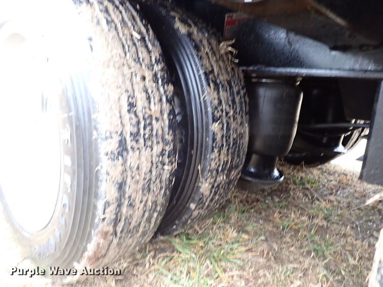 image for item IS9314 1996 Fontaine TA50NGB  lowboy equipment trailer