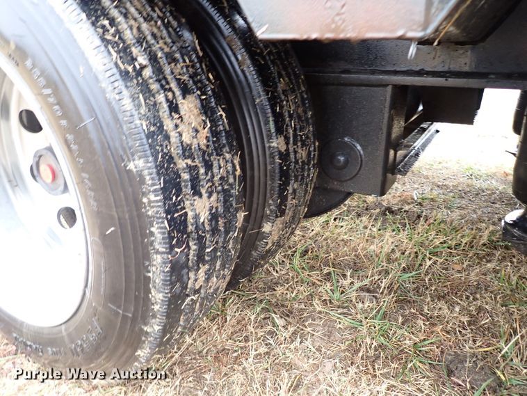 image for item IS9314 1996 Fontaine TA50NGB  lowboy equipment trailer