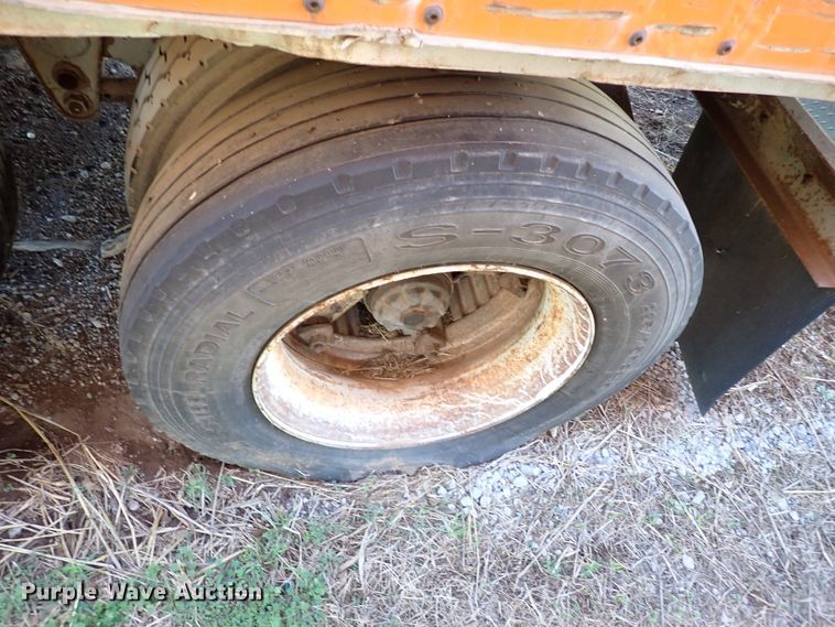 image for item IS9337 1990 Wabash National  dry van trailer