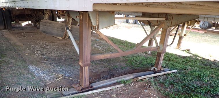 image for item IS9341 1995 Freuhauf FBHLP-91.5-NF2-53  dry van trailer