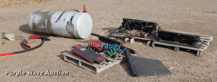 image for item IV9957 Truck parts