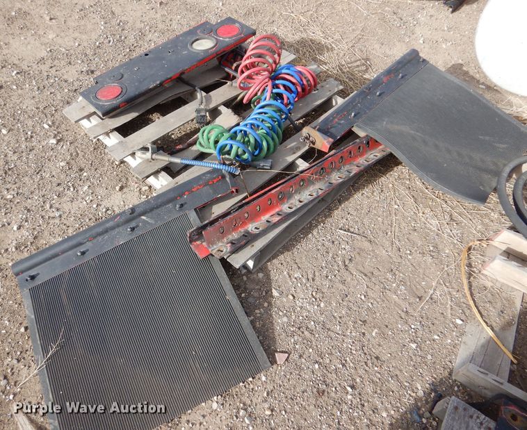 image for item IV9957 Truck parts