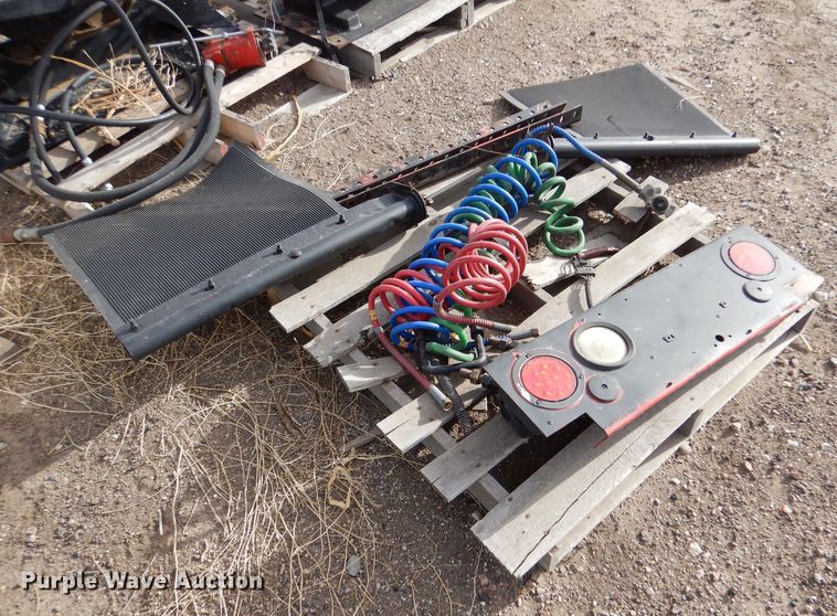 image for item IV9957 Truck parts