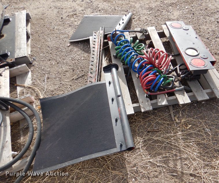 image for item IV9957 Truck parts