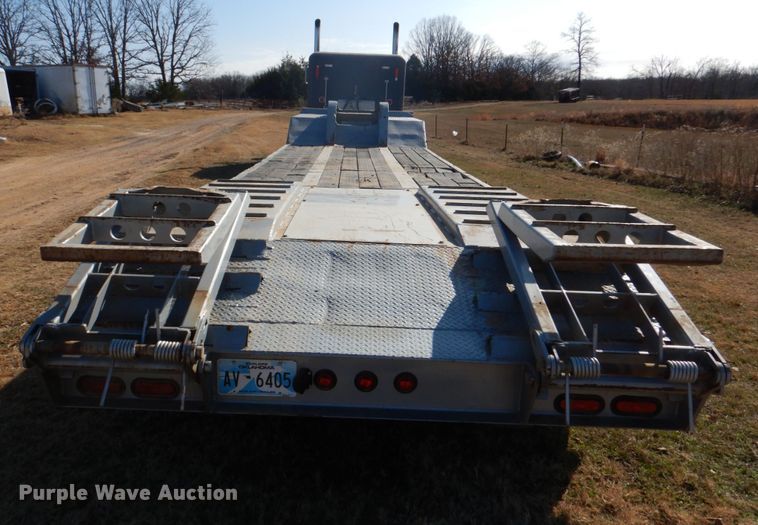 image for item JD9478 1979 Chancey  equipment trailer