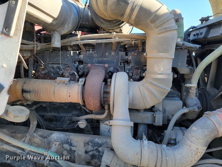 image for item JE9276 1996 Kenworth T800  truck cab and chassis