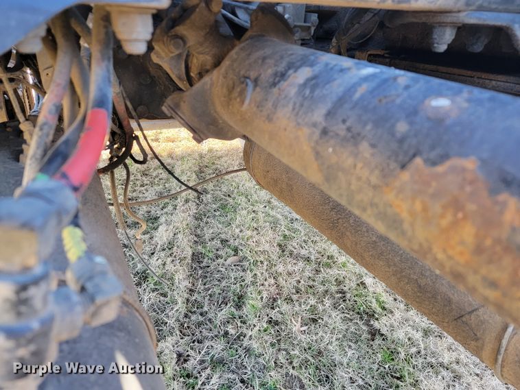 image for item JE9276 1996 Kenworth T800  truck cab and chassis