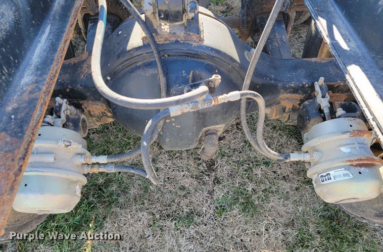 image for item JE9276 1996 Kenworth T800  truck cab and chassis