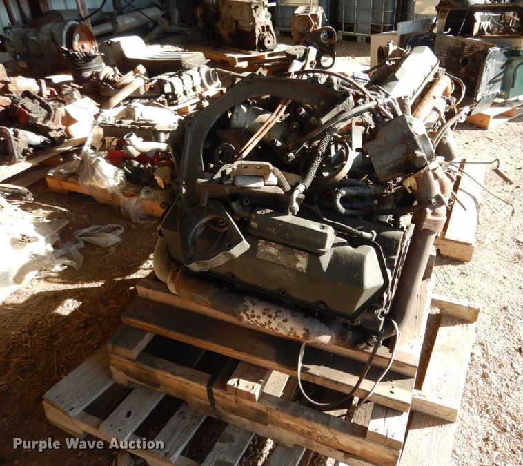 image for item JI9258 (2) International B235 engines