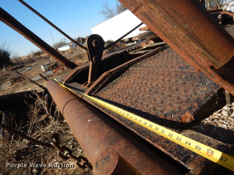 image for item JJ9784 1978 International  winch truck