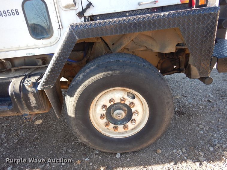 image for item JJ9784 1978 International  winch truck