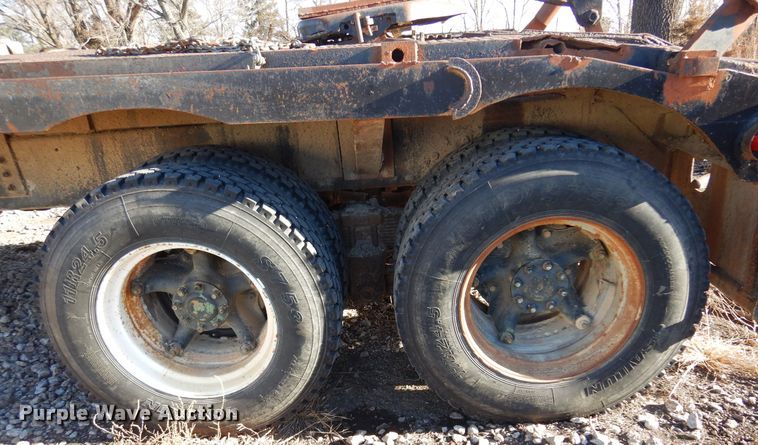 image for item JJ9784 1978 International  winch truck