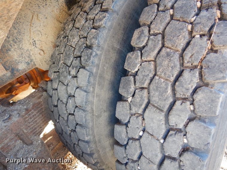 image for item JJ9784 1978 International  winch truck