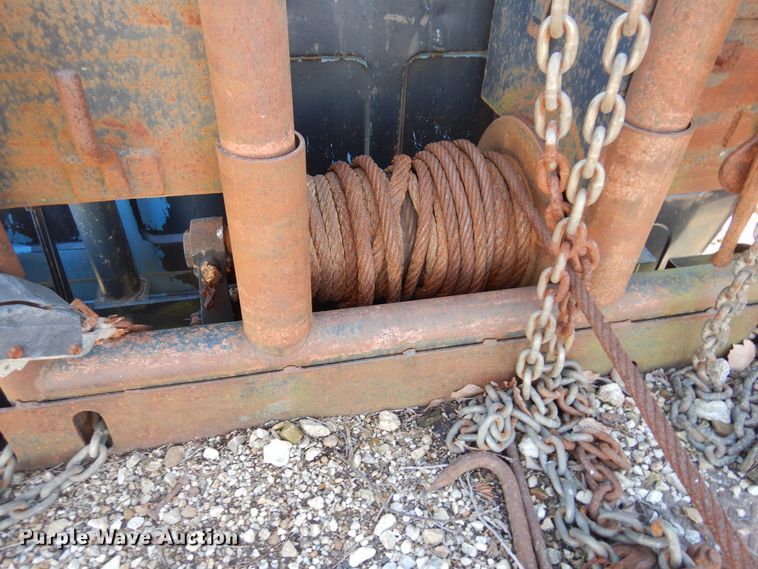 image for item JJ9786 1985 Chevrolet C7500  winch truck