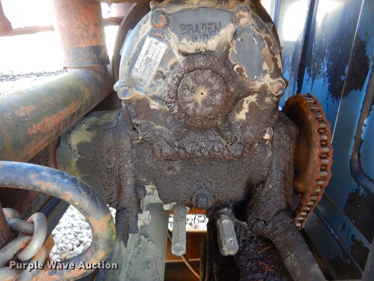 image for item JJ9786 1985 Chevrolet C7500  winch truck