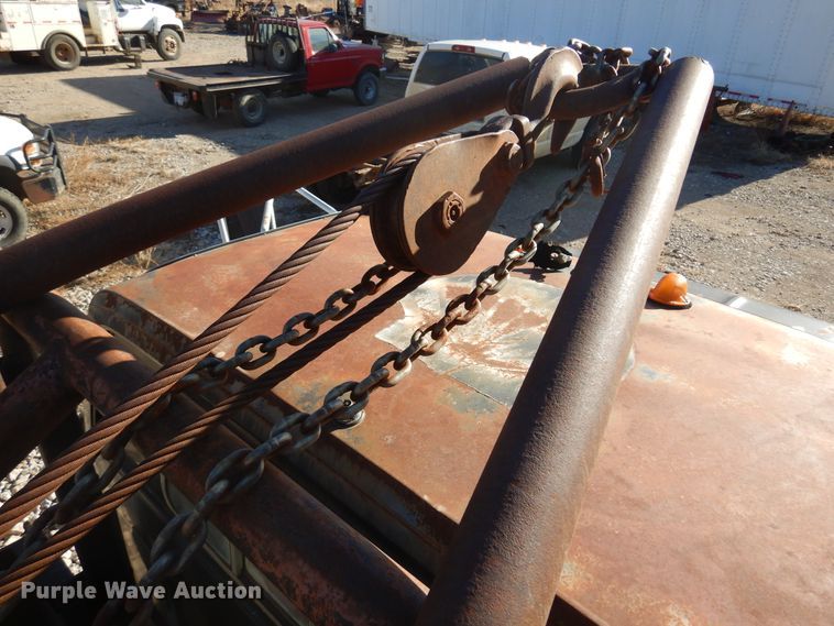 image for item JJ9786 1985 Chevrolet C7500  winch truck