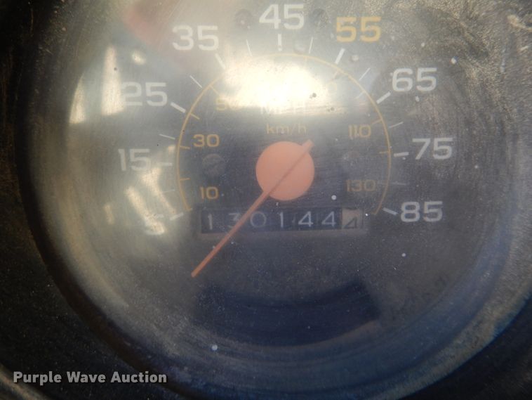 image for item JJ9786 1985 Chevrolet C7500  winch truck