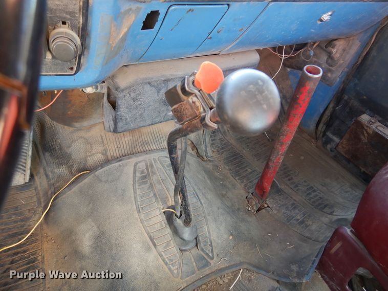 image for item JJ9786 1985 Chevrolet C7500  winch truck