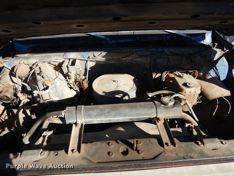 image for item JJ9786 1985 Chevrolet C7500  winch truck