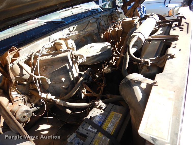 image for item JJ9786 1985 Chevrolet C7500  winch truck