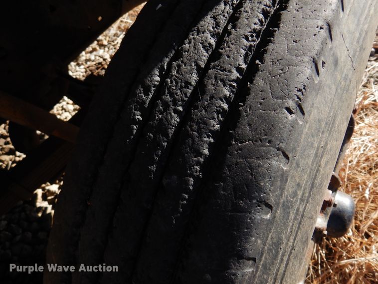 image for item JJ9786 1985 Chevrolet C7500  winch truck