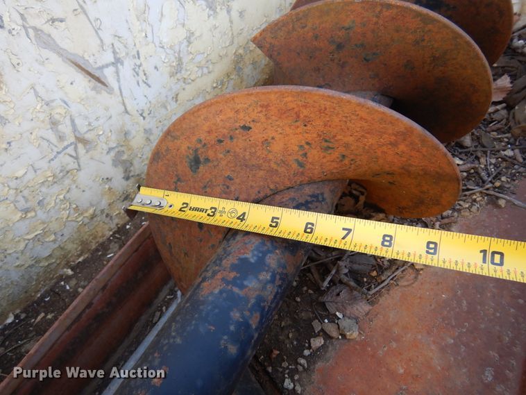 image for item JJ9790 1989 Chevrolet C7500  digger derrick truck