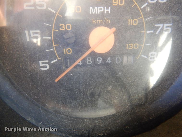 image for item JJ9790 1989 Chevrolet C7500  digger derrick truck