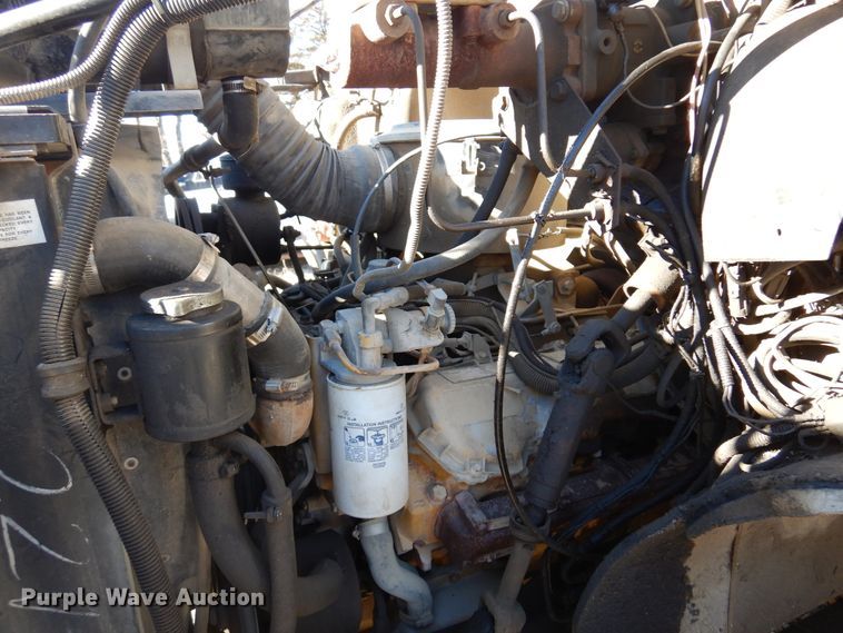 image for item JJ9790 1989 Chevrolet C7500  digger derrick truck