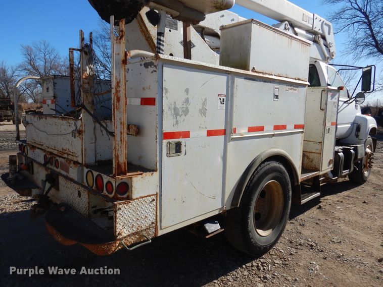 image for item JJ9791 1998 Chevrolet C6500  bucket truck