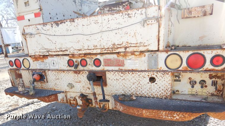 image for item JJ9791 1998 Chevrolet C6500  bucket truck