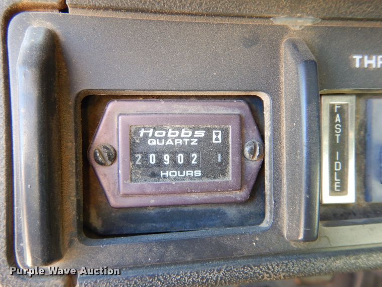 image for item JJ9791 1998 Chevrolet C6500  bucket truck