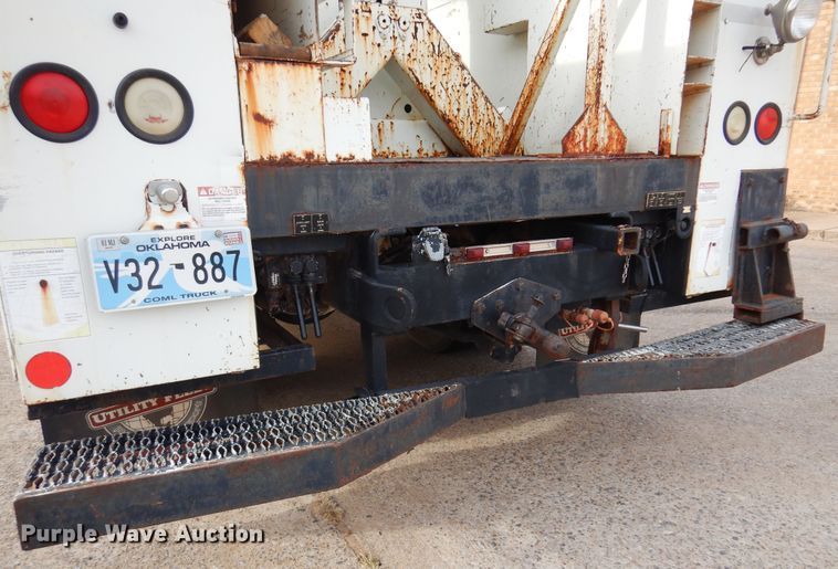 image for item JJ9853 2007 International 4300  bucket truck