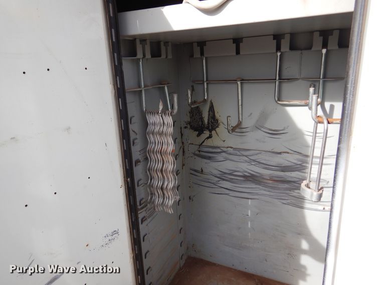 image for item JJ9853 2007 International 4300  bucket truck