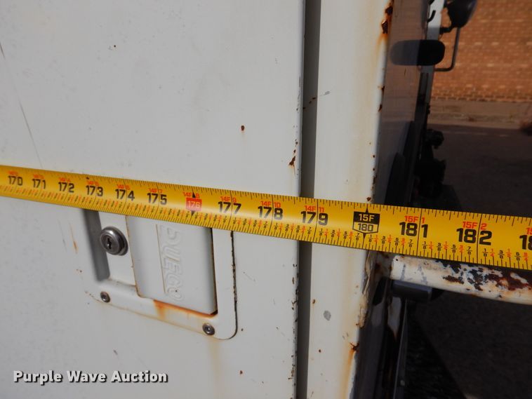 image for item JJ9853 2007 International 4300  bucket truck