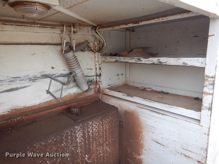 image for item JJ9853 2007 International 4300  bucket truck