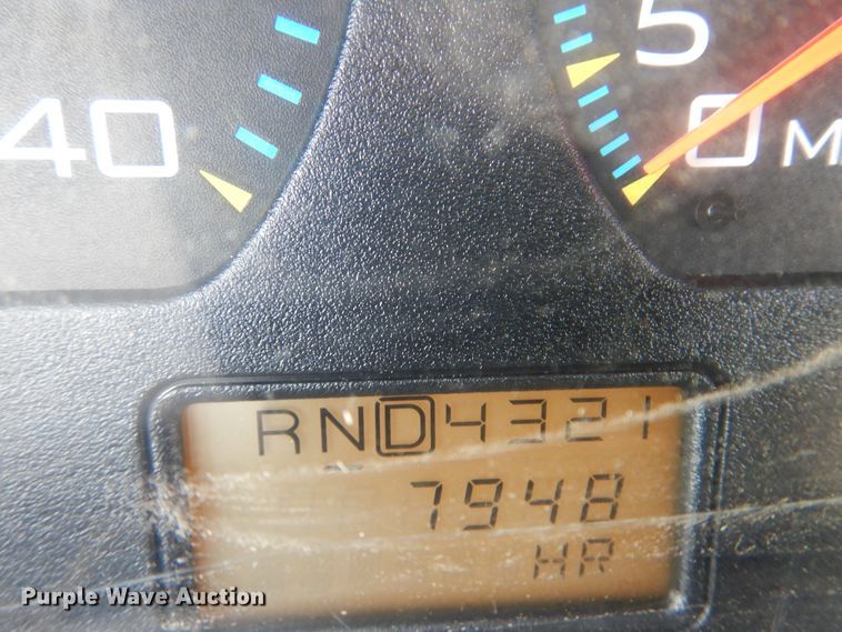 image for item JJ9853 2007 International 4300  bucket truck