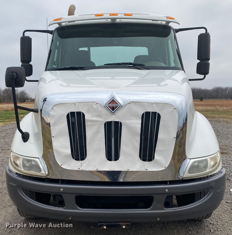 image for item JN9116 2012 International TranStar 8500  semi truck