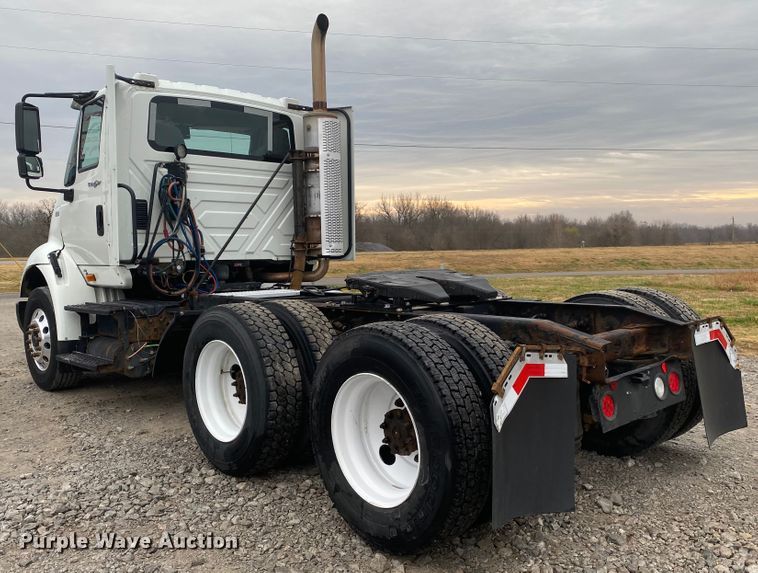 image for item JN9116 2012 International TranStar 8500  semi truck