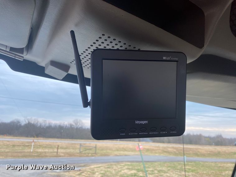 image for item JN9116 2012 International TranStar 8500  semi truck