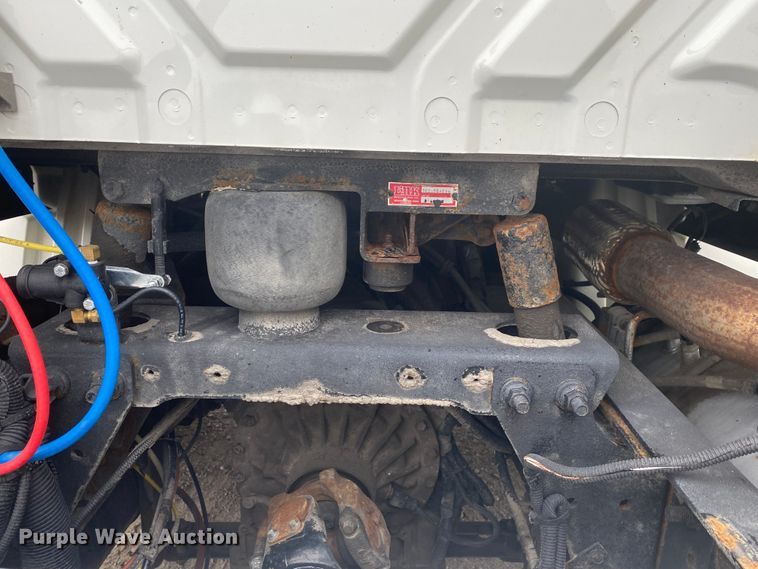 image for item JN9116 2012 International TranStar 8500  semi truck