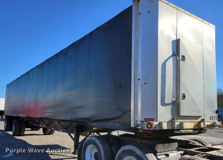 image for item KH9919 2007 Utility FS2CHA  flatbed trailer