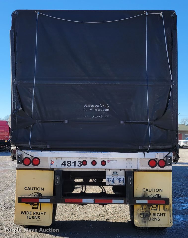 image for item KH9919 2007 Utility FS2CHA  flatbed trailer